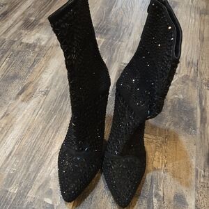 Elegant Black Studded Women's Boots